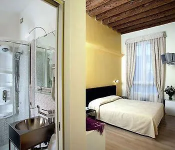 *** Отель Albergo Al Tiepolo Венеция Италия