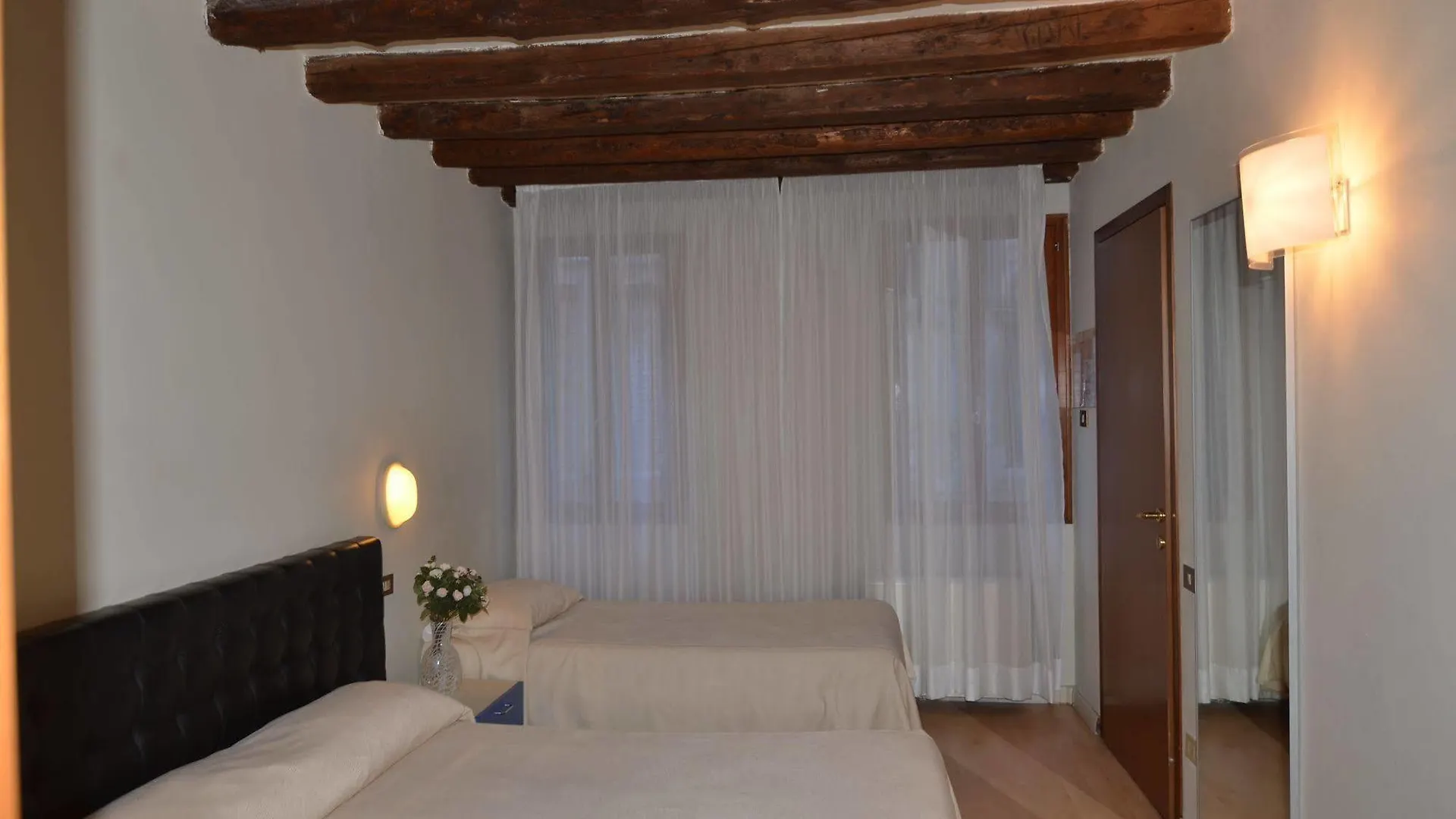 Albergo Al Tiepolo Венеция